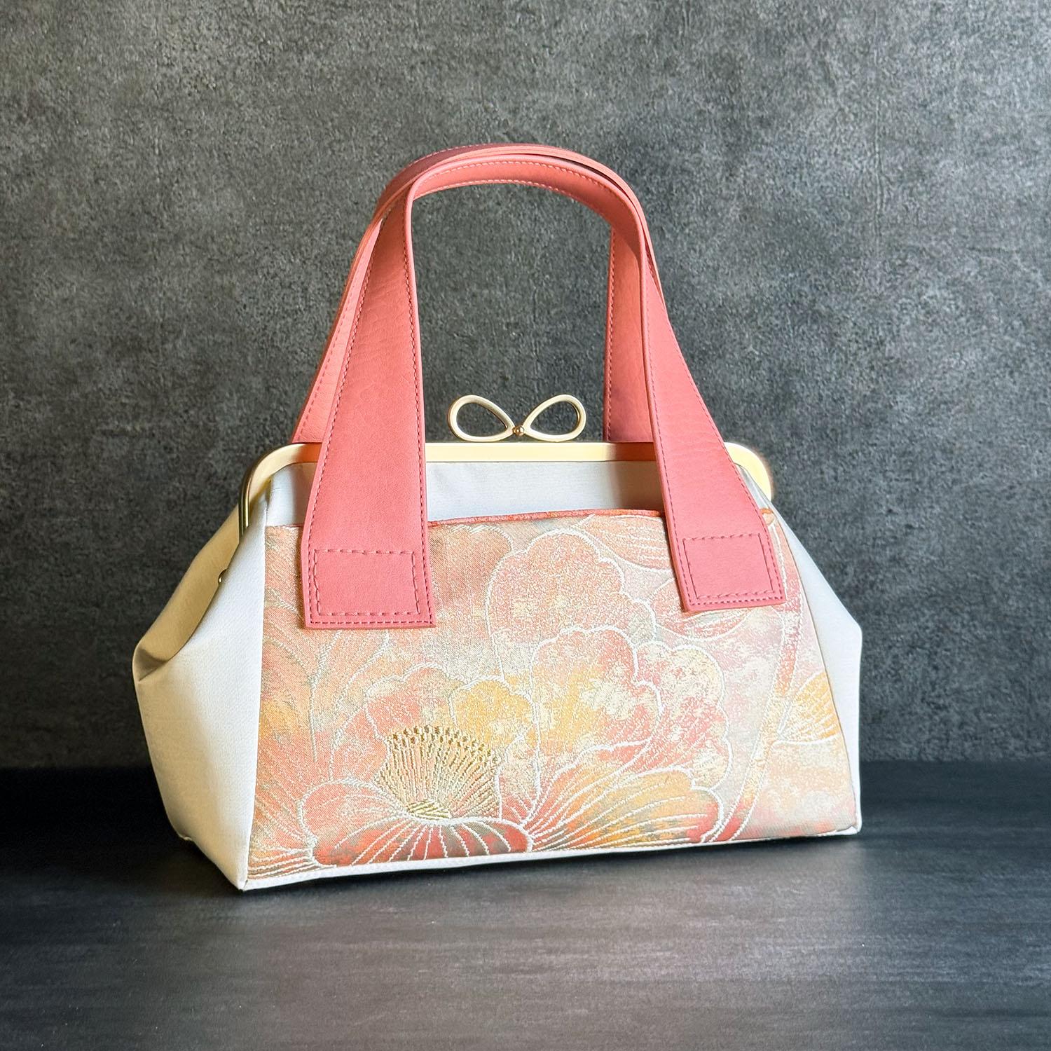 《撫子牡丹》がま口ハンドバッグ〈着物・帯リメイク〉1枚目の画像